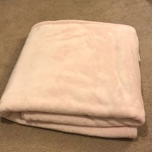 Kate Spade Light Pink Fuzzy Throw Blanket